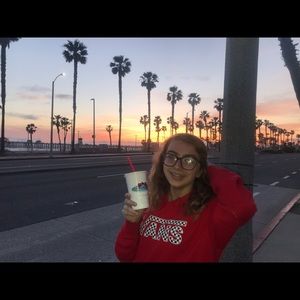 Meet your Posher, Avery